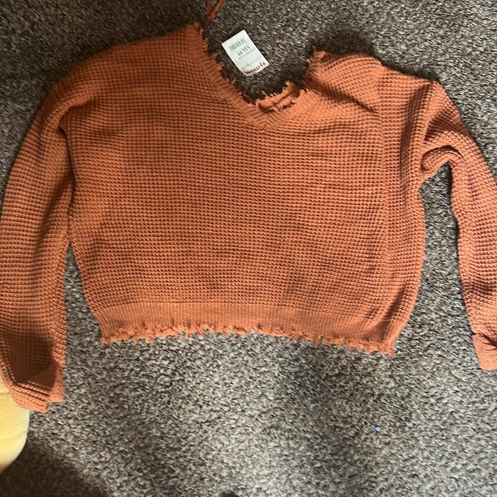 Moon and madison sweater never used has tags